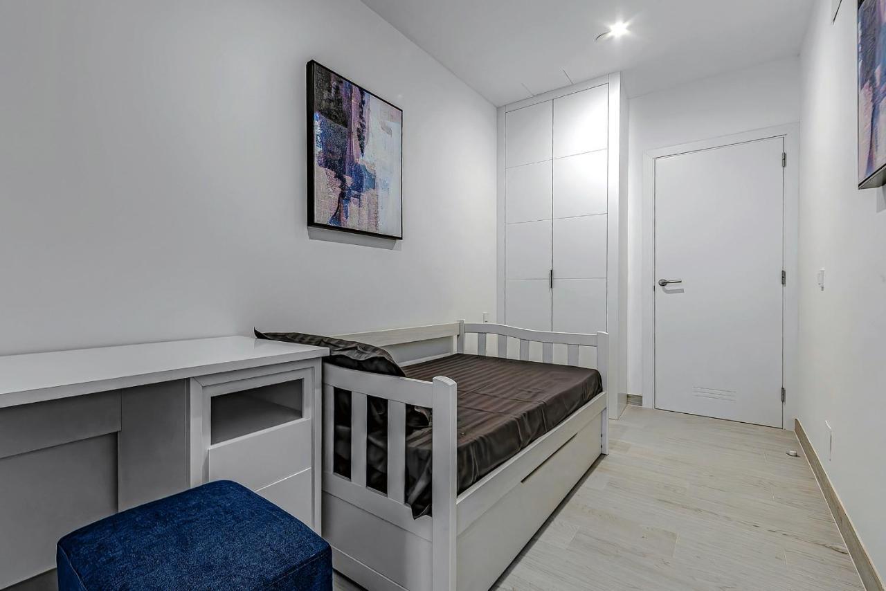 Luxury 2Bedroom Apartment On San Juan Beach Playa de San Juan  Exterior photo